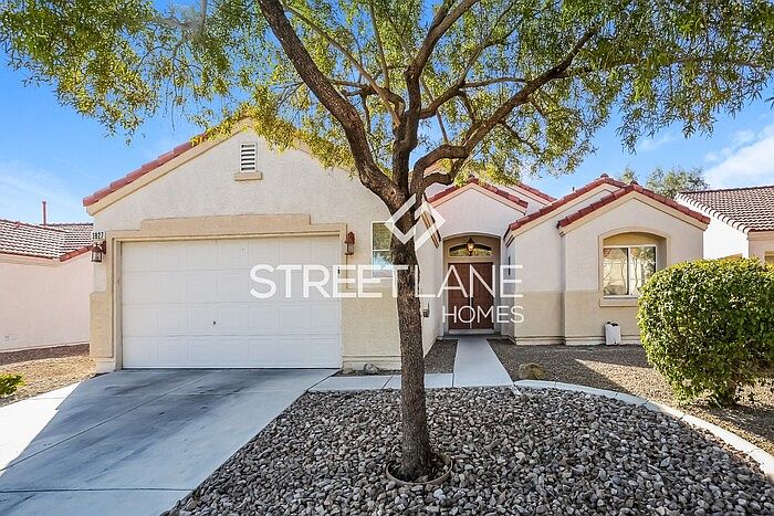 1st image of 3827 Aspen Creek Ave