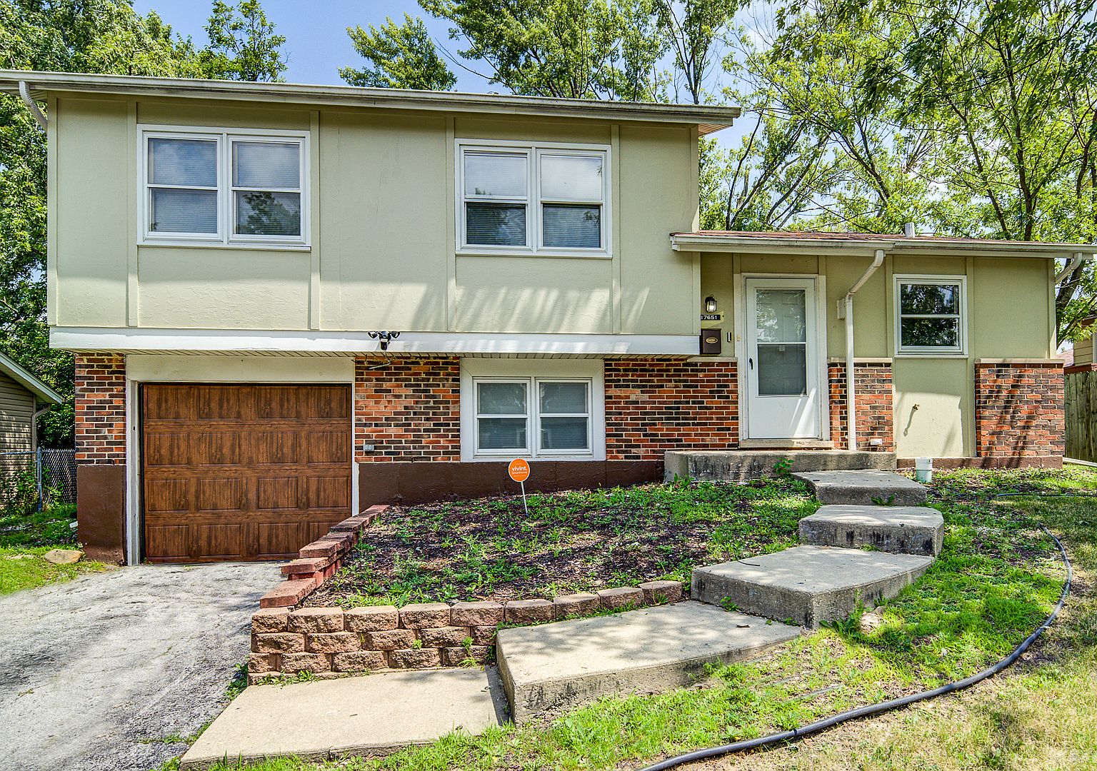 17651 Hillcrest Dr, Country Club Hills, IL 60478 | MLS #12495875
