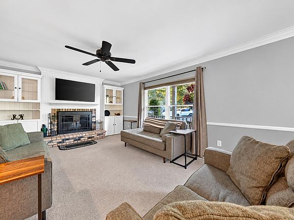 3rd image of 7234 Linden Rd