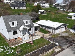 1616 Price St, Fairmont, WV 26554