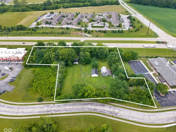 1771 Quaker Blvd, Plainfield, IN 46168