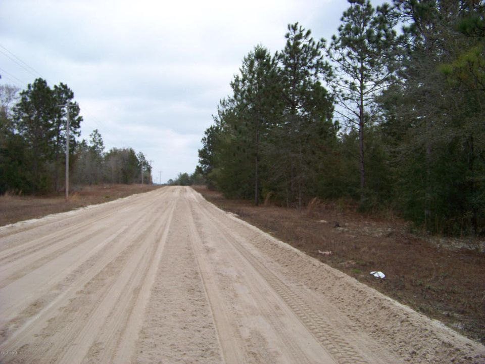 1323 Main St road