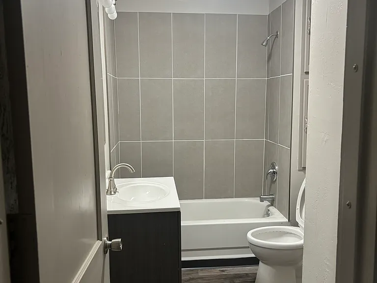 2801 Q St #2 — Photo 10