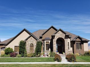 739 Oakridge Dr, Tooele, UT 84074