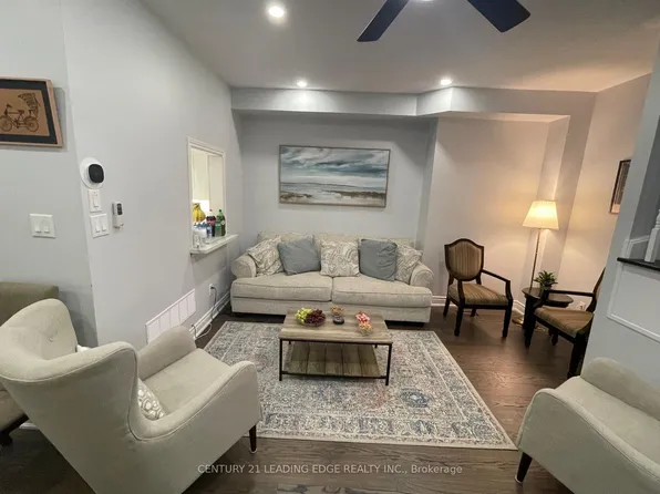 90 Niagara Trl, Halton Hills, ON L7G 0A8