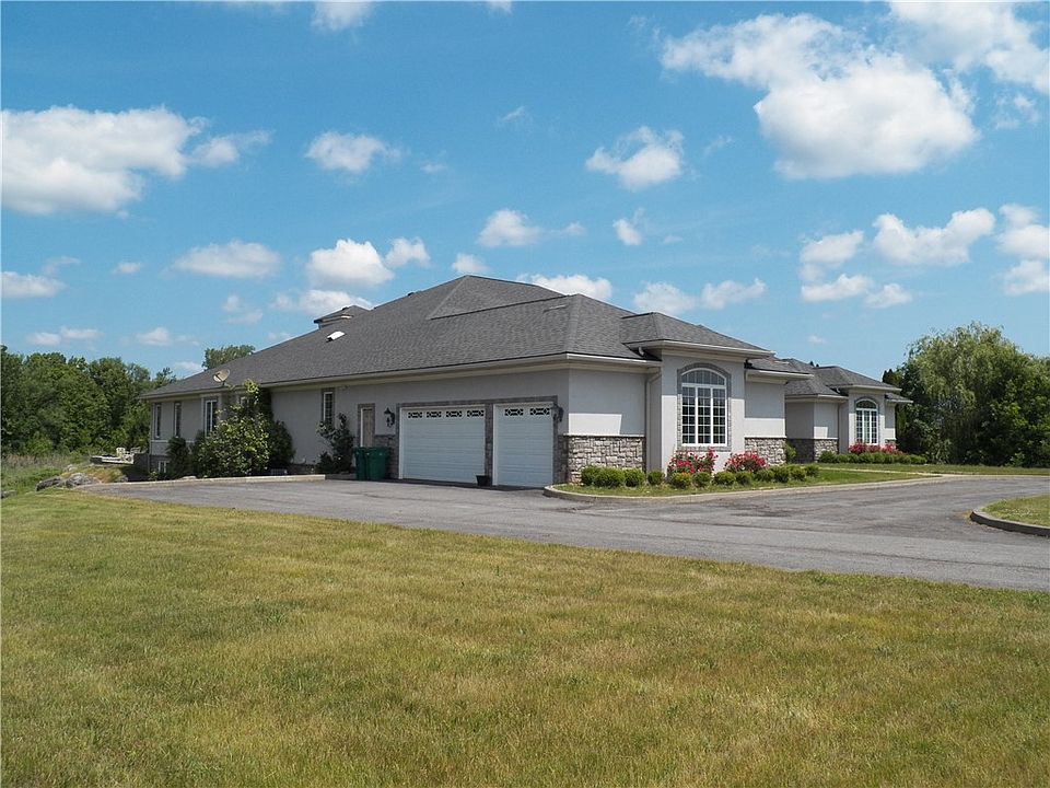 15 Bellaqua Estates Ct, Rochester, NY 14624 MLS R1478061 Zillow