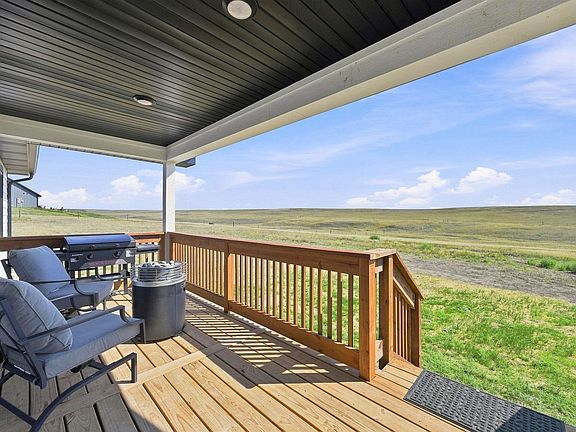 2nd image of 21888 Antelope Creek Rd