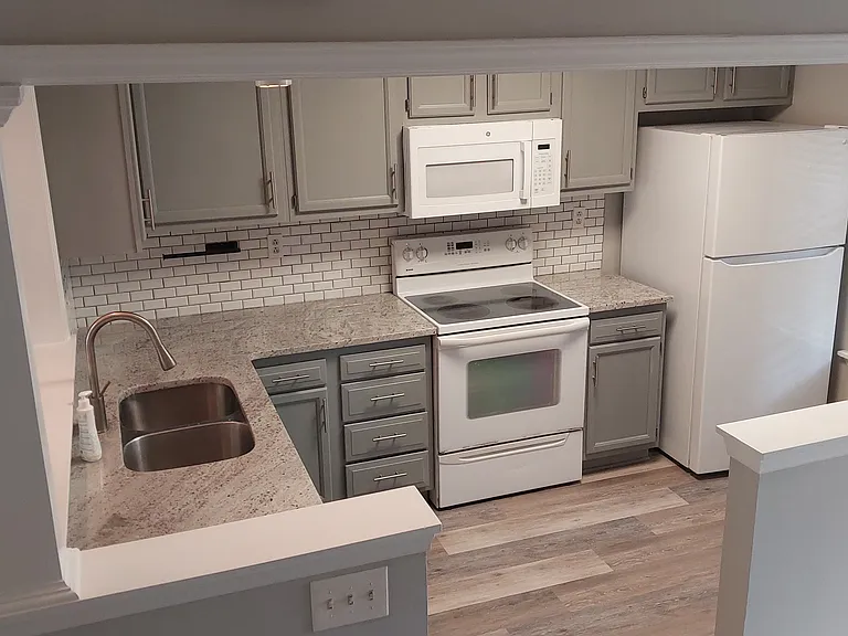 8216 Golf Ridge Dr — Photo 6