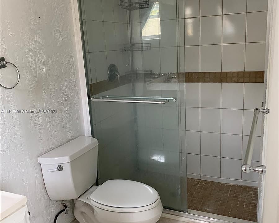 2nd image of 11930 NE 19th Dr APT 5
