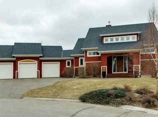 208 SW Leighton Ct, Rocky View County, AB T3Z 0A2