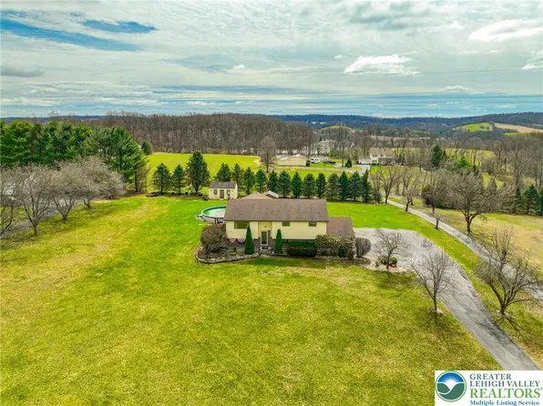 7580 Kings Hwy, New Tripoli, PA 18066