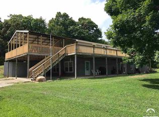 2071 E 1400th Rd, Lawrence, KS 66044