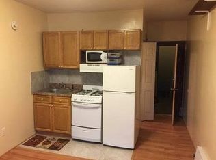 520 Tasker St #2, Philadelphia, PA 19148