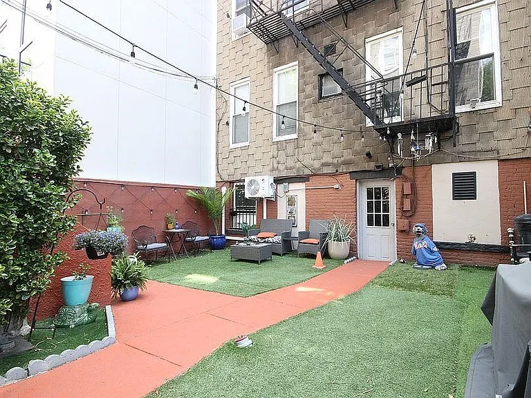 526 Adams St #1N — Photo 11