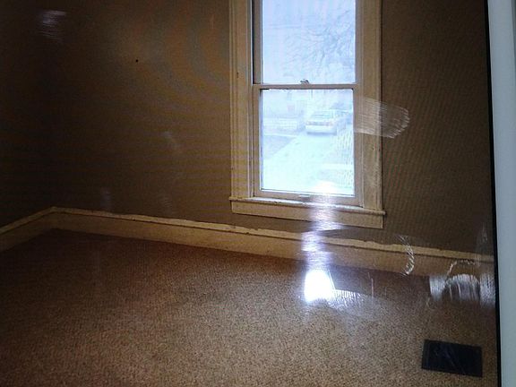 4th image of 320 N Georgia Ave #1