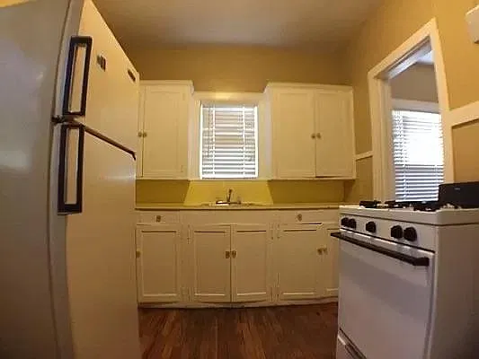 1623 Canterbury St — Photo 4