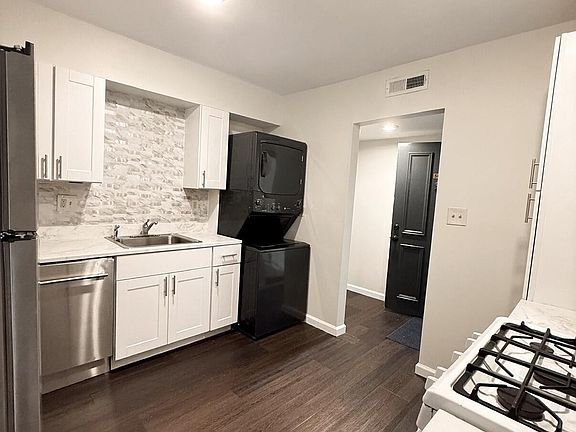 5th image of 3636 Taliluna Ave APT 502