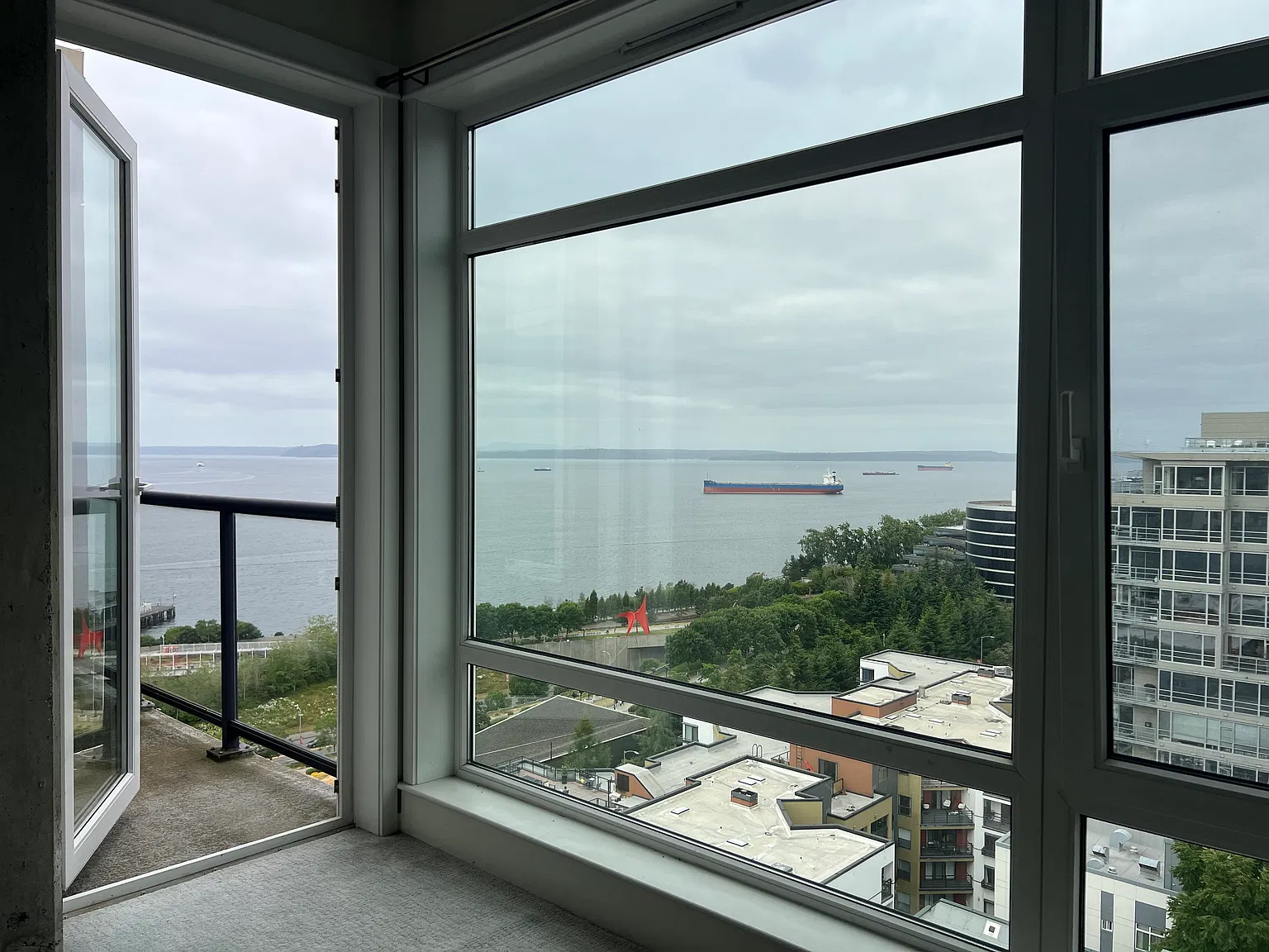 1 bed, 800 sqft, $2,800 — Photo 3