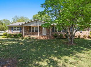 1402 Old Converse Rd, Spartanburg, SC 29307