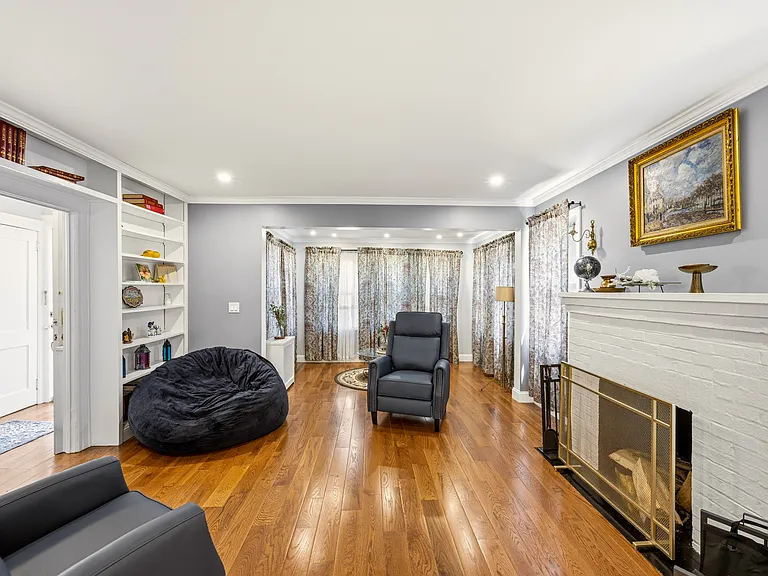 109-26 217th St #PVT — Photo 3
