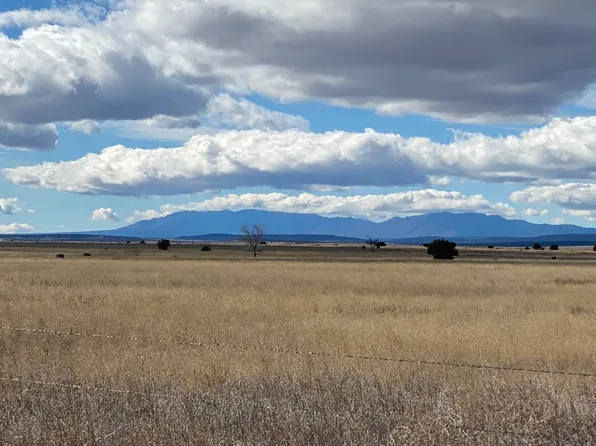 Sky View Ln, Moriarty, NM 87035