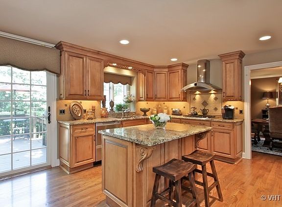5th image of 1620 Old Barn Cir