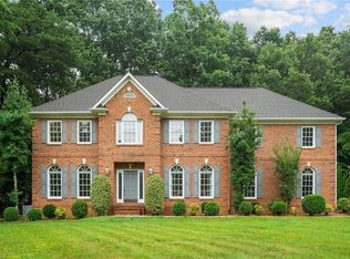 8603 Case Ridge Dr, Oak Ridge, NC 27310