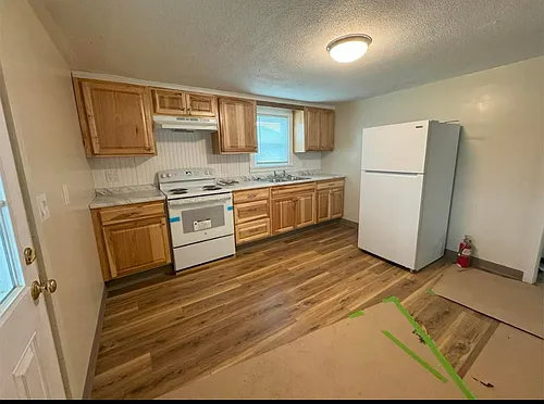 425-435 Pleasant St #5 Photo 1