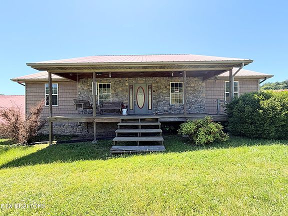 5th image of 3941 Hickory Valley Rd