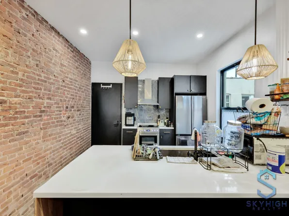 25-11 34th Street image 11 of 13