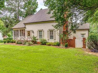 320 Country Club Rd, Canton, MS 39046