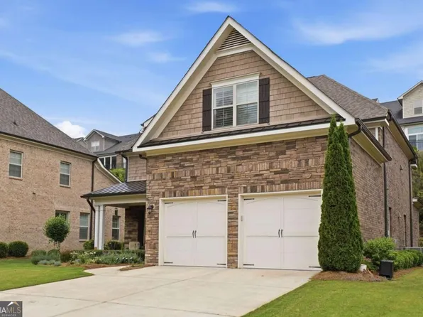 5925 Overlook Club Cir, Suwanee, GA 30024