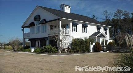 Core Creek Clubhouse
						:
						Core Creek Clubhouse is right on the ICW! Gym and space available for meetings.