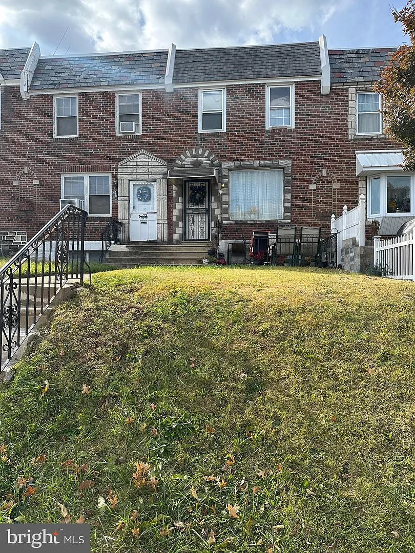 1606 Benner St photo 1