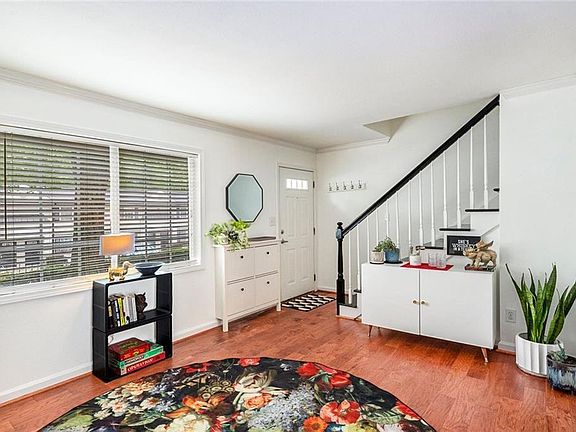 5th image of 6940 Roswell Rd Unit 16B