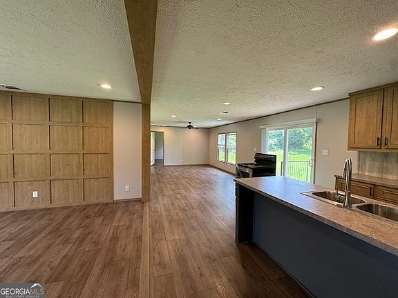2nd image of 2428 Gibson Rd
