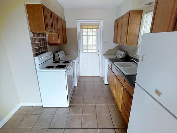 5th image of 5011 Shifri Ave