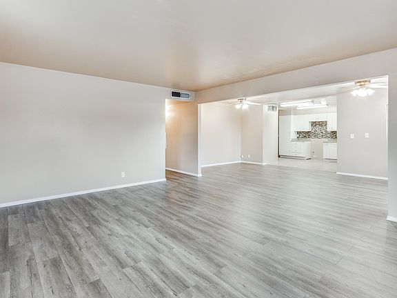 4th image of 7201 Parkland Dr