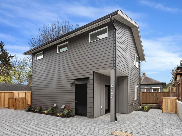 6747 Earl Avenue NW, Seattle, WA 98117
