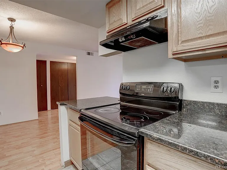 8555 Fairmount Dr #A201 — Photo 9