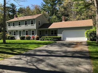 13 Cooley Dr, Wilbraham, MA 01095