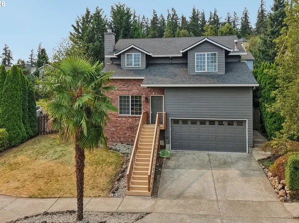 11596 SE Springcrest Dr, Clackamas, OR 97015