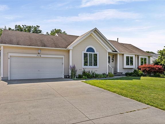 2nd image of 750 Close Cir
