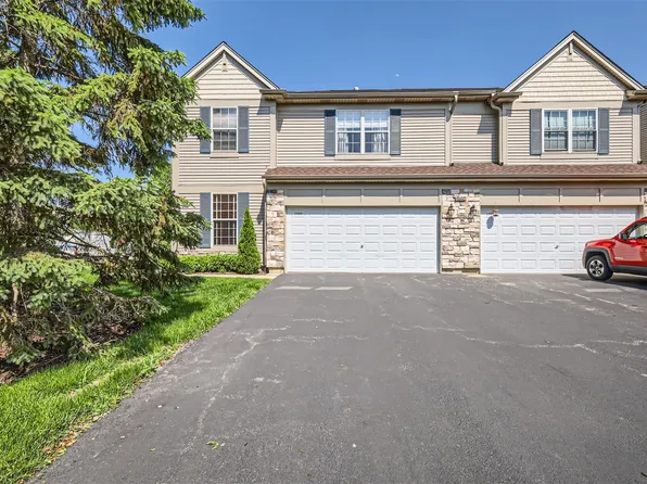 1099 Ellsworth Dr, Grayslake, IL 60030