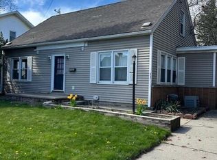 503 E State St, Saint Johns, MI 48879