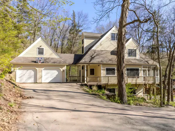 12 Brook Ln, Galena, IL 61036