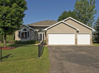 1647 Clearwater Rd, Waconia, MN 55387