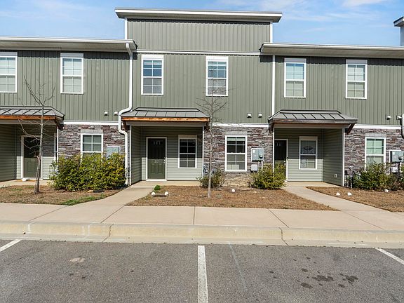 2nd image of 317 High Grove Way