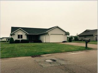 W5369 Amy Ave, APPLETON, WI 54915