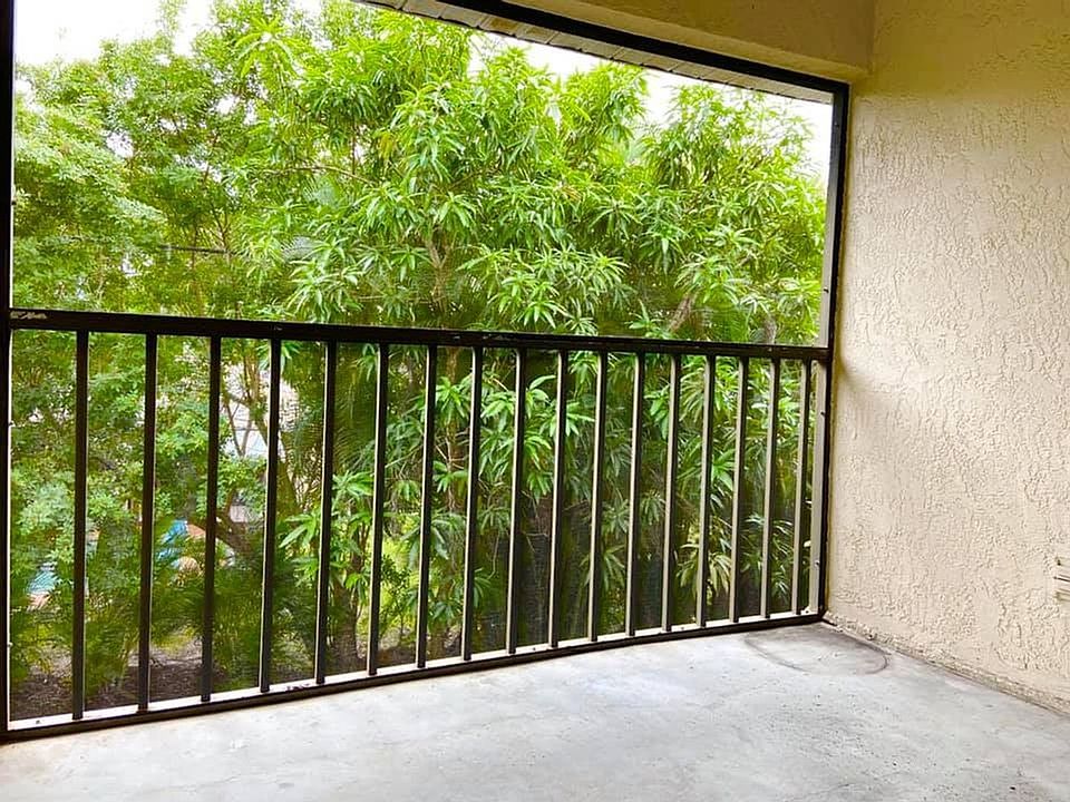 1st image of 130-136 Cape Coral Pkwy W #5